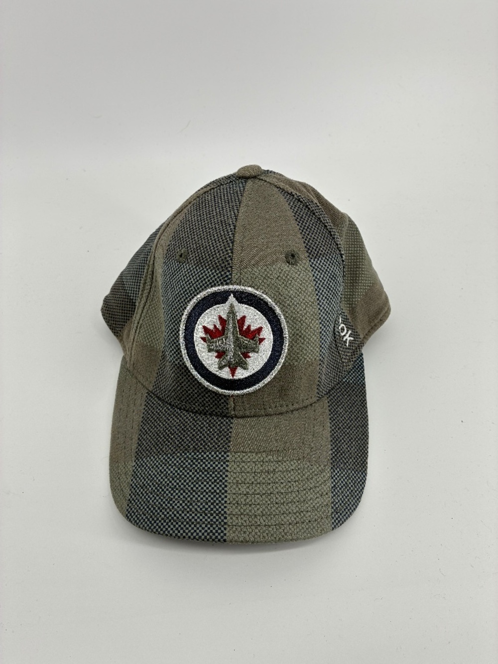 MASSIVE $10 SALE Reebok NHL Winnipeg Jets Black and Gray Cap